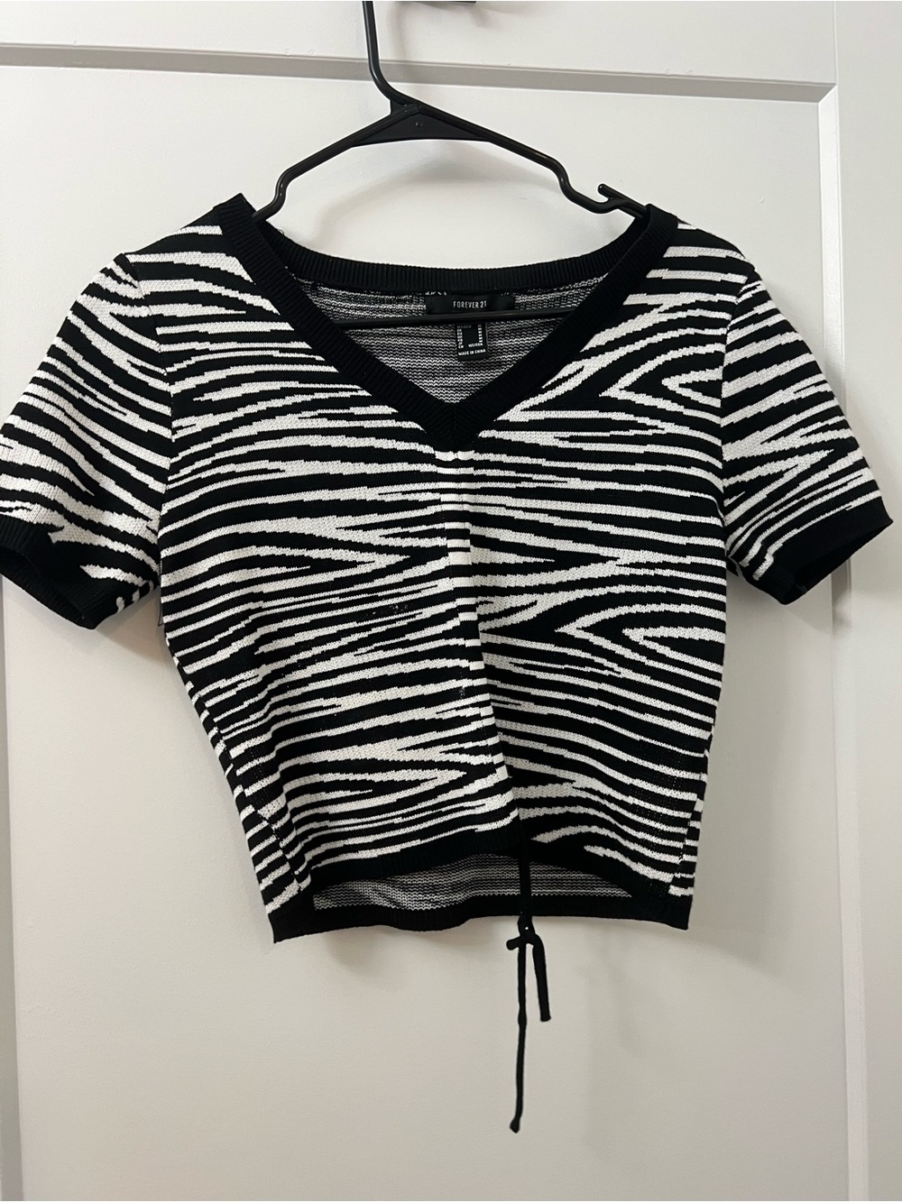 Forever 21 Black & White Zebra Print V-Neck Drawstring Crop Top